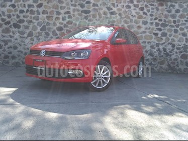 foto Volkswagen Polo 1.6L Comfortline 5P usado (2019) color Rojo precio $230,000