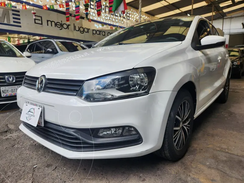 Volkswagen Polo 1.6L Base 4P Ac usado (2017) color Blanco precio $198,000
