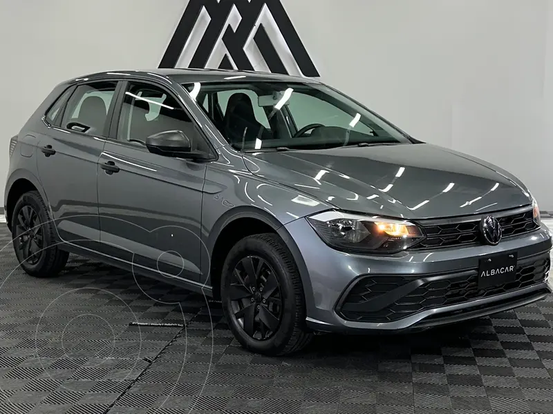 Foto Volkswagen Polo Track usado (2024) color Gris precio $269,999