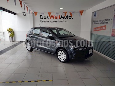 foto Volkswagen Polo 1.6L Comfortline 5P usado (2019) color Gris precio $199,000
