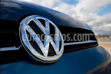 Volkswagen Polo 1.6L Base 4P Ac usado (2020) color Blanco precio $265,000