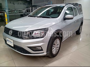 Volkswagen Saveiro 2p Cross Doble Cabina L4/1.6 Man usado (2017) color Plata precio $247,000