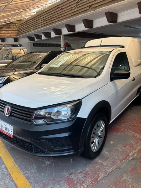 Foto Volkswagen Saveiro Robust usado (2022) color Blanco precio $247,999