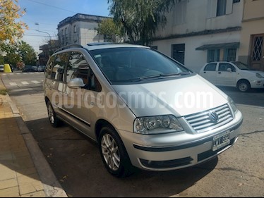 foto Volkswagen Sharan 1.8 Turbo Trendline usado (2010) color Gris precio $345.000