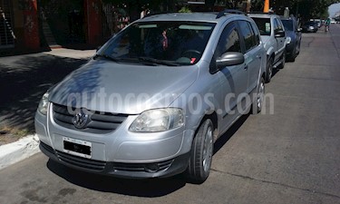 Foto venta Auto Usado Volkswagen Suran 1.6 Comfortline (2006) color Plata precio $148.000