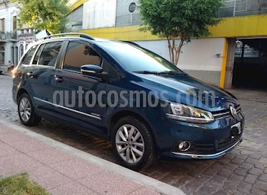 Foto Volkswagen Suran 1.6 Highline usado (2015) color Azul precio $340.000
