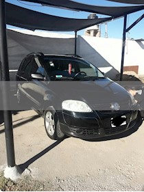 foto Volkswagen Suran 1.6 Highline usado (2010) color Negro Universal precio $235.000