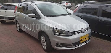 foto Volkswagen Suran 1.6 Highline usado (2016) color Gris Claro precio $549.000