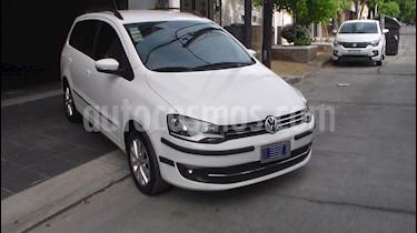 Foto Volkswagen Suran 1.6 Highline usado (2011) color Blanco precio $91.000