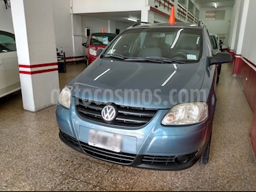 foto Volkswagen Suran 1.6 Track usado (2007) color Azul Celeste precio $240.000