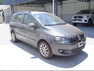 Foto Volkswagen Suran 1.6 Highline Plus usado (2013) color Gris Oscuro precio $431.000
