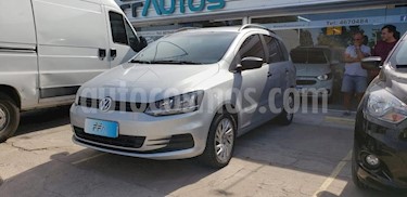 foto Volkswagen Suran 1.6 Comfortline usado (2017) color Gris Claro precio $619.000