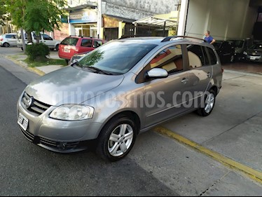 Volkswagen Suran 1.6 Highline usado (2007) color Gris precio $320.000