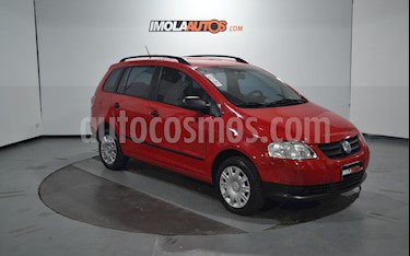 foto Volkswagen Suran 1.6 Comfortline usado (2009) color Rojo Syrah precio $270.000
