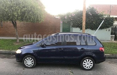 Volkswagen Suran 1.6 Comfortline usado (2009) color Azul Indigo precio $330.000