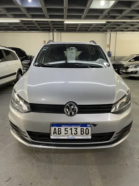 Foto Volkswagen Suran 1.6 Comfortline usado (2017) color Plata precio $4.550.000