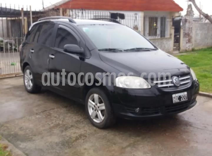 Volkswagen Suran 1.6 Highline usado (2008) color Negro precio $300.000