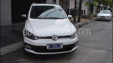 Volkswagen Suran 1.6 Highline usado (2018) color Blanco precio $824.900