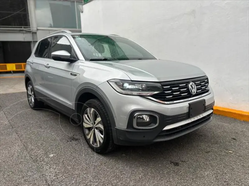 Foto Volkswagen T-Cross Highline Aut usado (2020) color plateado precio $270,000