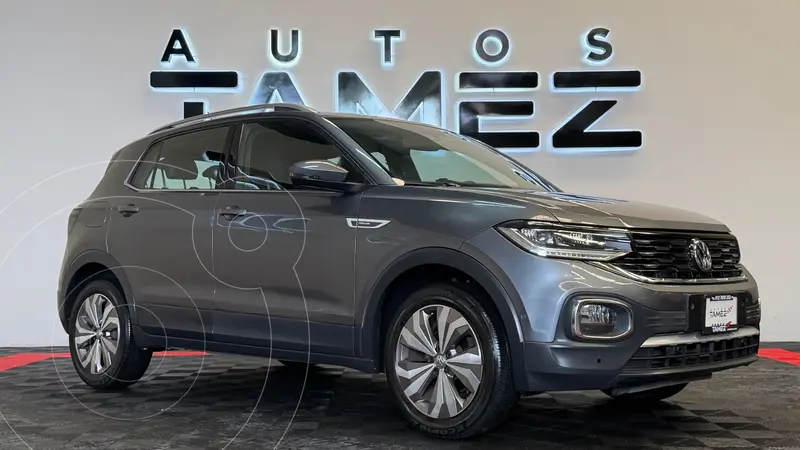 Foto Volkswagen T-Cross Highline Aut usado (2020) color plateado financiado en mensualidades(enganche $71,500 mensualidades desde $7,658)
