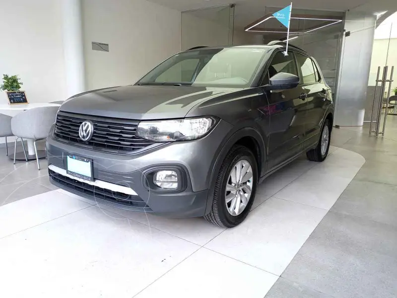 Foto Volkswagen T-Cross Trendline Aut usado (2021) color Gris financiado en mensualidades(enganche $64,584 mensualidades desde $6,856)