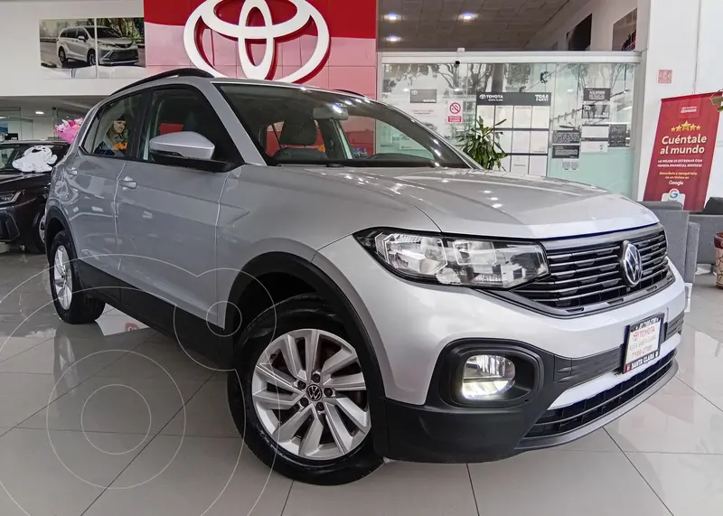 Foto Volkswagen T-Cross Trendline usado (2023) color plateado financiado en mensualidades(enganche $133,760 mensualidades desde $5,746)