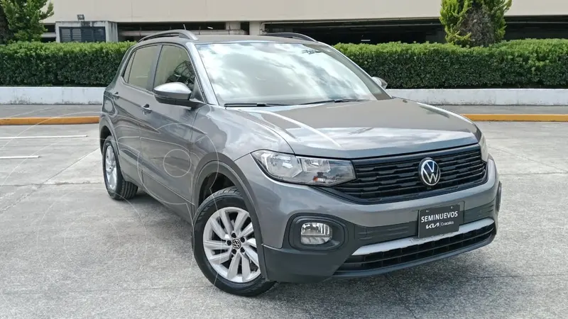 Foto Volkswagen T-Cross Trendline usado (2023) color Gris precio $329,800