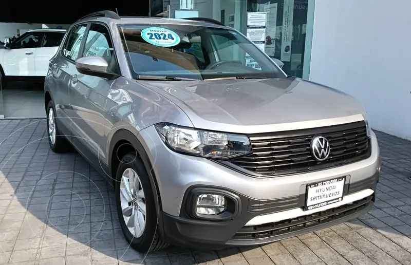 Foto Volkswagen T-Cross Trendline usado (2024) color Blanco precio $315,000