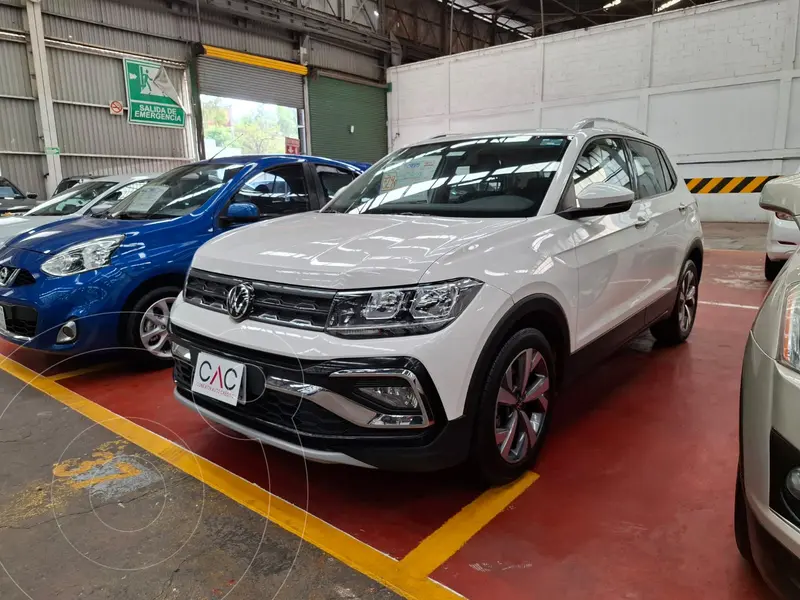 Foto Volkswagen T-Cross Comfortline usado (2022) color Blanco financiado en mensualidades(enganche $82,250 mensualidades desde $7,400)