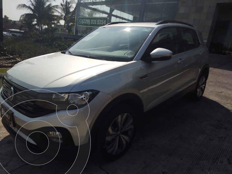 Volkswagen T-Cross Comfortline Aut usado (2020) color Plata precio $320,000