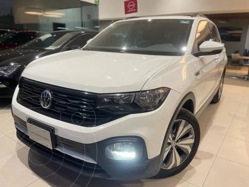 Foto Volkswagen T-Cross Comfortline Aut usado (2020) color Blanco precio $335,000