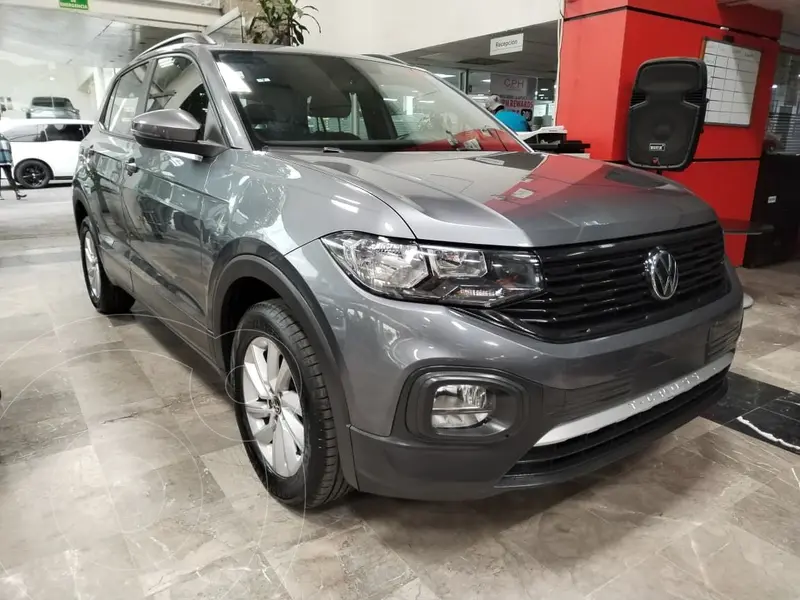 Foto Volkswagen T-Cross Trendline usado (2024) color Gris financiado en mensualidades(enganche $150,062 mensualidades desde $6,314)