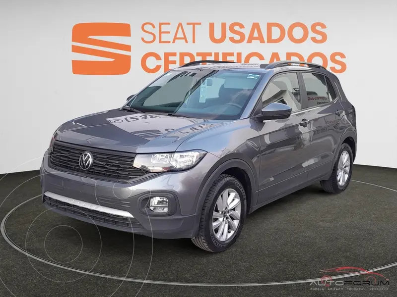 Foto Volkswagen T-Cross Trendline usado (2023) color Gris Platino precio $359,900