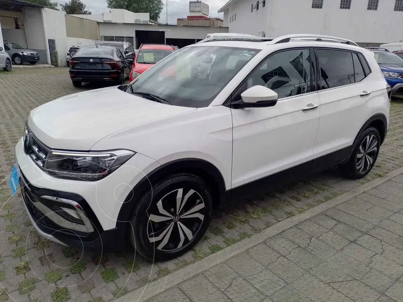 Foto Volkswagen Taigun Comfortline TSI usado (2024) color Blanco precio $430,000