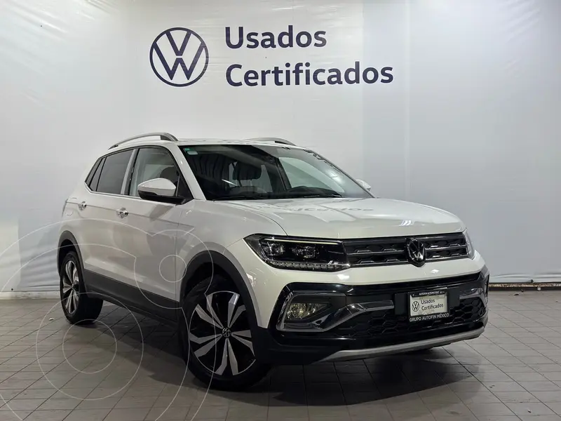 Foto Volkswagen Taigun Highline TSI usado (2024) color Blanco financiado en mensualidades(enganche $114,178 mensualidades desde $10,410)