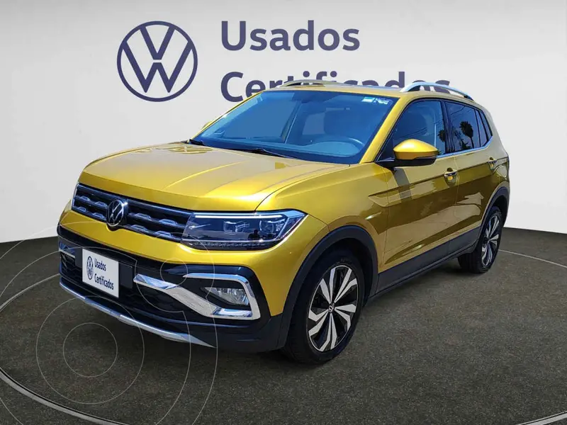 Foto Volkswagen Taigun Comfortline TSI usado (2024) color Amarillo financiado en mensualidades(enganche $103,795 mensualidades desde $7,940)
