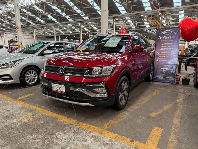 Foto Volkswagen Taigun Comfortline usado (2024) color Rojo Alfa financiado en mensualidades(enganche $96,500 mensualidades desde $8,655)