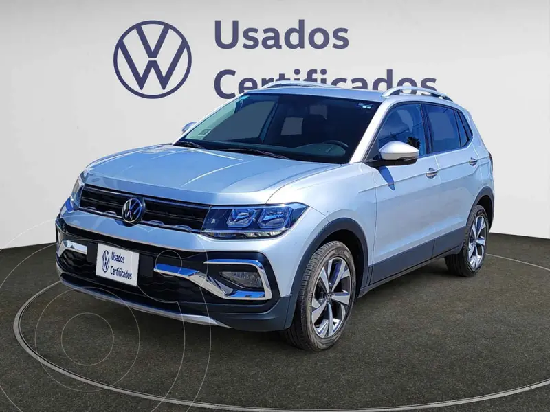 Foto Volkswagen Taigun Comfortline TSI usado (2024) color Plata precio $380,900