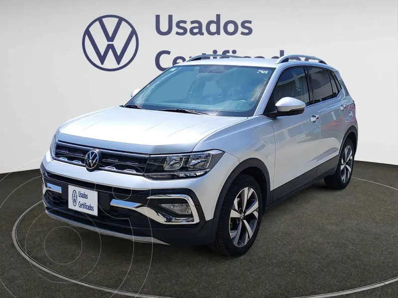 Foto Volkswagen Taigun Comfortline TSI usado (2025) color Plata financiado en mensualidades(enganche $106,520 mensualidades desde $8,149)