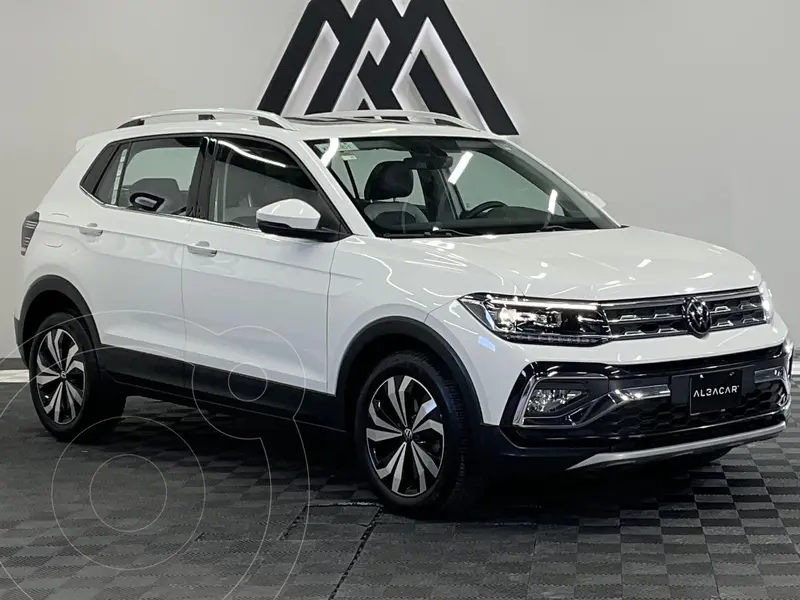 Foto Volkswagen Taigun Highline usado (2023) color Blanco precio $379,999