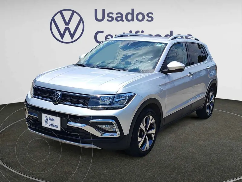 Foto Volkswagen Taigun Comfortline TSI usado (2024) color Plata financiado en mensualidades(enganche $103,795 mensualidades desde $7,940)