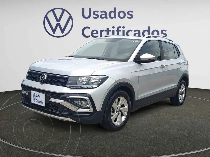 Foto Volkswagen Taigun Trendline TSI usado (2024) color Plata financiado en mensualidades(enganche $94,258 mensualidades desde $7,211)