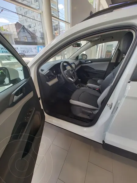 Foto Volkswagen Taos Comfortline Aut nuevo color Blanco financiado en cuotas(anticipo $4.799.340 cuotas desde $132.000)