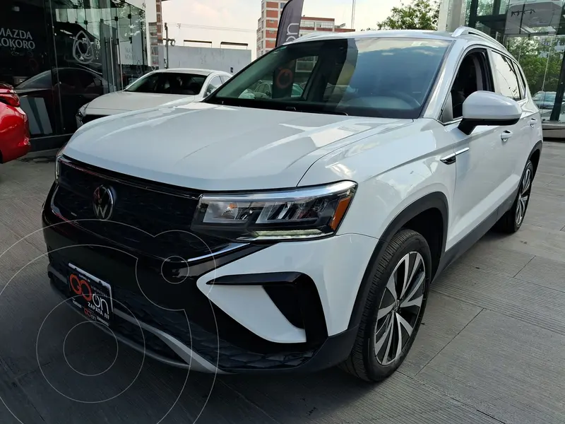 Foto Volkswagen Taos Comfortline usado (2023) color Blanco precio $449,000