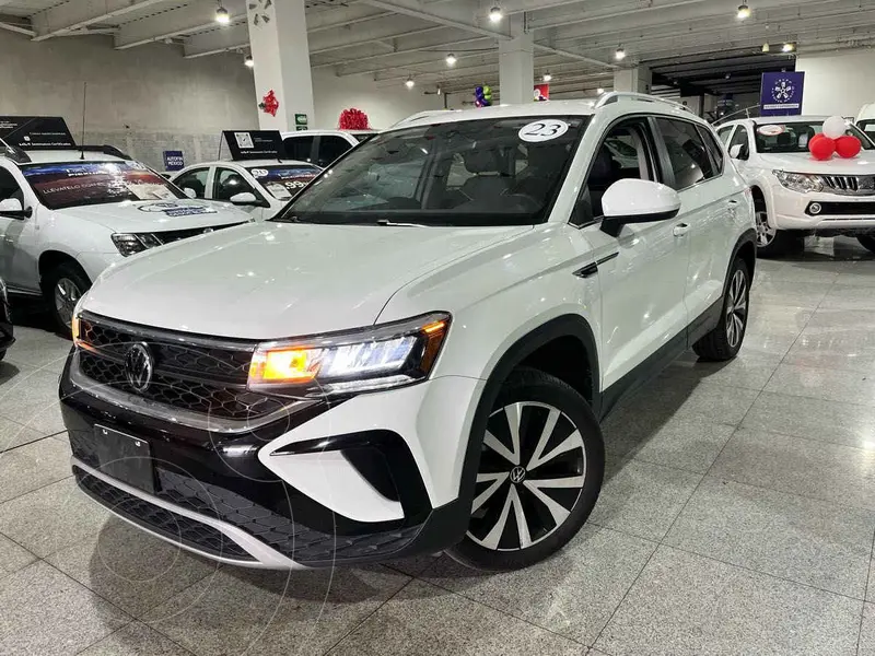Foto Volkswagen Taos Comfortline usado (2023) color Blanco precio $419,900