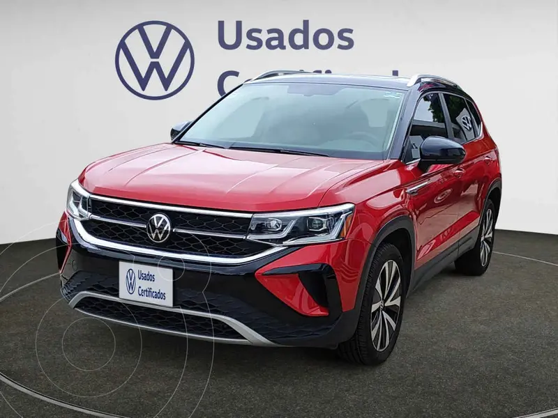 Foto Volkswagen Taos Highline usado (2024) color Rojo financiado en mensualidades(enganche $135,133 mensualidades desde $10,338)