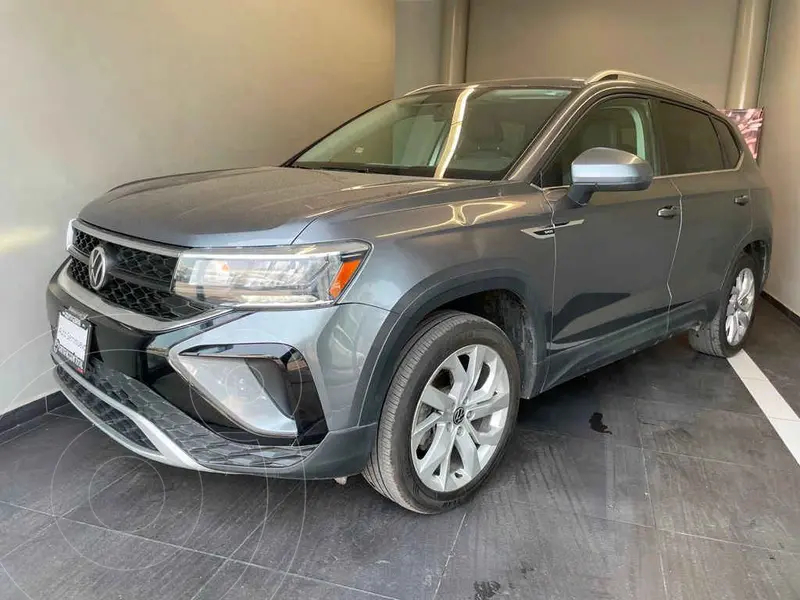 Foto Volkswagen Taos Comfortline usado (2021) color Gris precio $395,000
