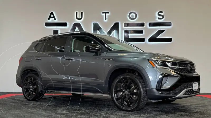 Foto Volkswagen Taos Highline usado (2023) color Gris Oscuro financiado en mensualidades(enganche $98,780 mensualidades desde $10,580)