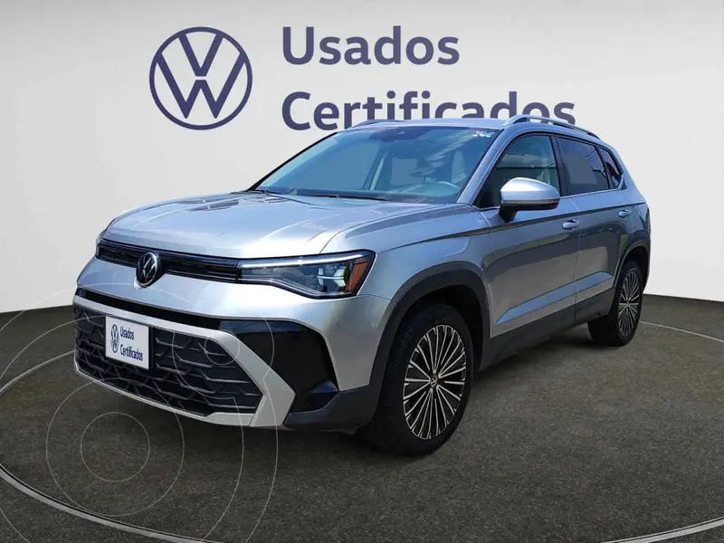 Foto Volkswagen Taos Comfortline usado (2025) color Plata financiado en mensualidades(enganche $129,683 mensualidades desde $9,921)