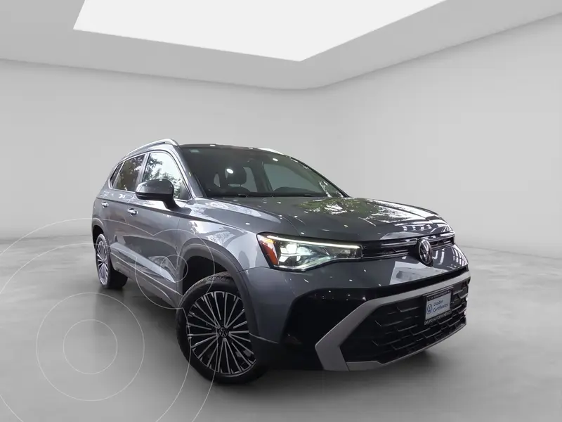 Foto Volkswagen Taos Comfortline usado (2025) color Gris Oscuro precio $499,900